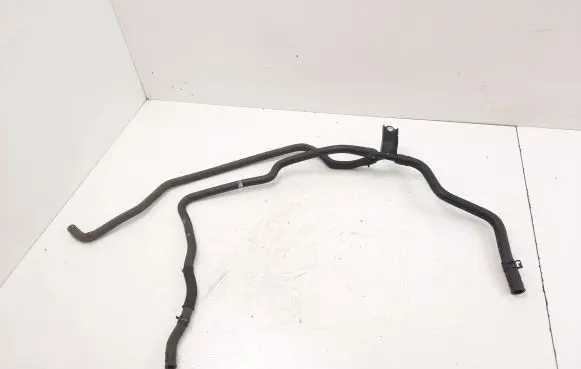 Lexus CT 200H Engine coolant pipe/hose