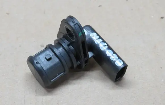 Opel Insignia A Crankshaft position sensor 55578308 10172002323