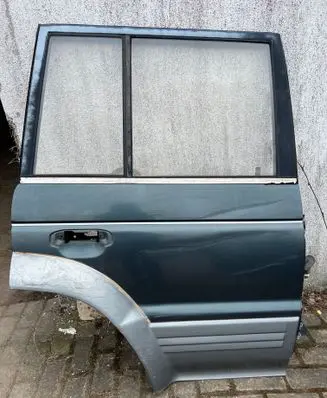 Mitsubishi Pajero Rear door 