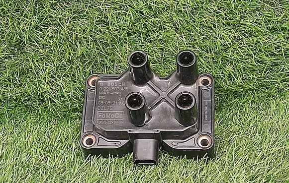 Volvo C30 High voltage ignition coil 4M5G12029ZB 0221503485