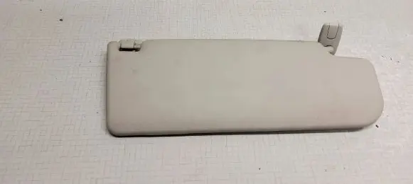 Volkswagen PASSAT B6 Sun visor 1KO857551L