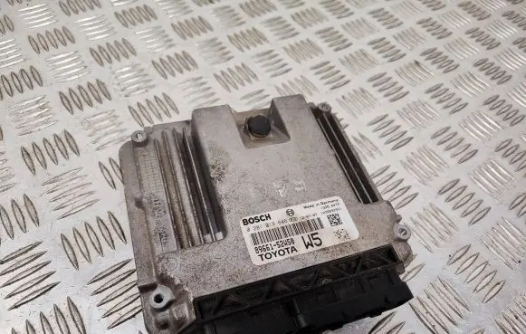 Toyota Verso-S Engine control unit/module 8966152W50 0281018646 896605C630