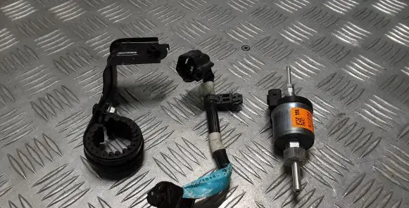 Toyota Land Cruiser (J150) Webasto auxiliary heater fuel pump 22454201 2464803420