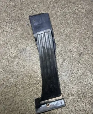 BMW 5 E60 E61 Accelerator throttle pedal 6772645 25916010