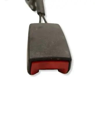 Mercedes-Benz E W211 Middle seatbelt buckle (rear) 2118603969 605679700A