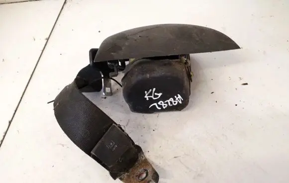 Ford Focus Rear seatbelt