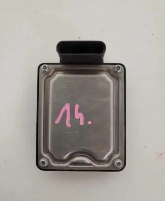 Tesla Model S Distronic sensor radar 