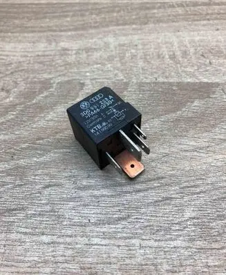 Volkswagen Golf IV Other relay 3D0951253A 433
