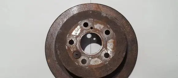 Toyota RAV 4 (XA20) Rear brake disc neventiliuojamas