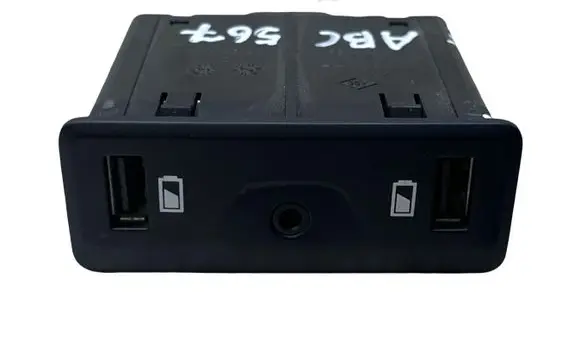 Renault Talisman USB socket connector 280237588R DQ16842590