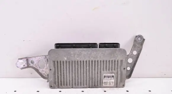 Toyota Verso-S Engine control unit/module 8966152N50