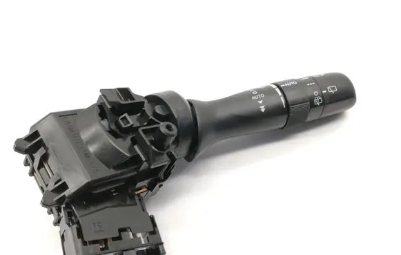 Toyota Yaris Wiper speed switch 17F144