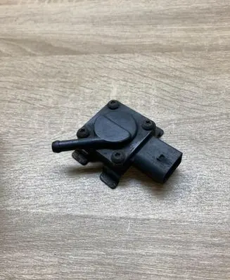 BMW 5 E60 E61 Exhaust pressure sensor 7789219 4H28