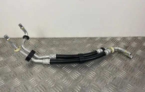 Jeep Grand Cherokee WL Gearbox oil cooler pipe/hose 68379506AA