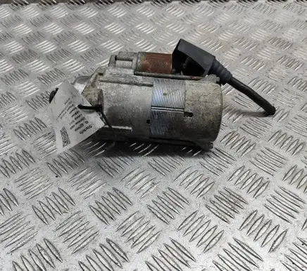 Volkswagen Golf VI Starter motor 02Z911023P