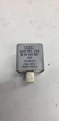 Volkswagen PASSAT B5.5 Other relay 4d0951253