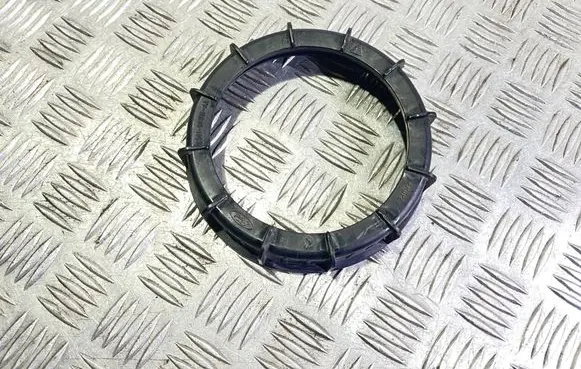 Ford Grand C-MAX In tank fuel pump screw locking ring/nut 2S619C385AA