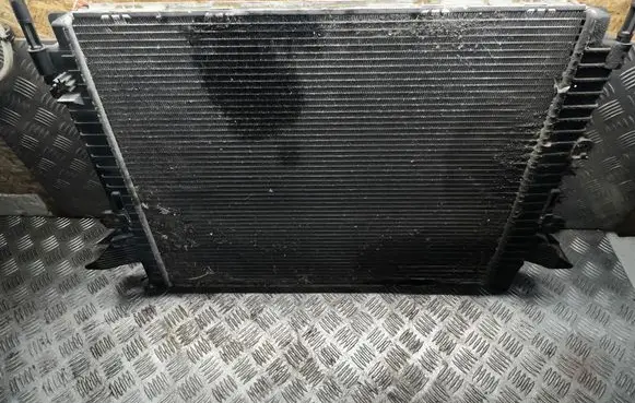 Land Rover Discovery 3 - LR3 Coolant radiator PCC500050 PA66GF30 C25951