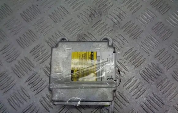 Toyota Avensis T250 Airbag control unit/module 89170-05122