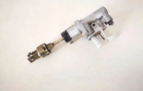 Toyota Corolla E120 E130 Clutch master cylinder