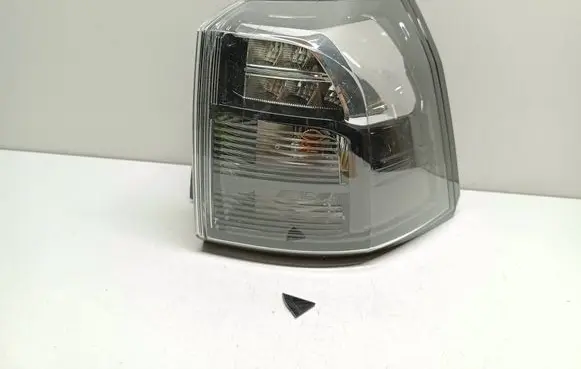Suzuki SX4 S-Cross Rear/tail lights RD02YAA R130R