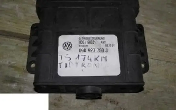 Volkswagen Transporter - Caravelle T5 Gearbox control unit/module 09K927750J