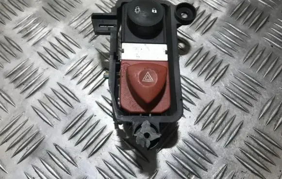 Renault Scenic II - Grand scenic II Hazard light switch 8200095493 6200407415