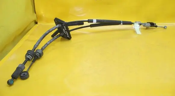 Citroen Jumper Gear shift cable linkage 55208985