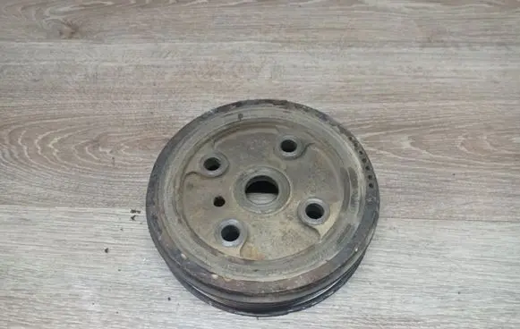 Volvo S80 Crankshaft pulley 30637335