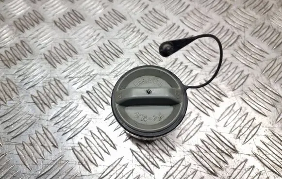 Toyota Corolla Verso E121 Fuel tank filler cap 