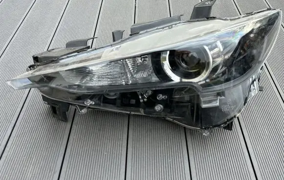 Mazda CX-5 Headlight/headlamp k12451040