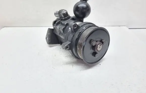 BMW 5 E60 E61 Power steering pump 1439232