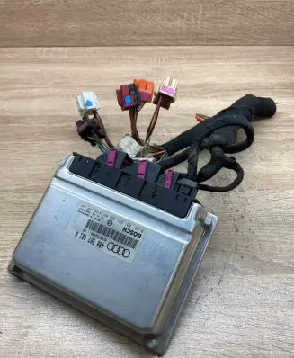 Audi A6 S6 C5 4B Engine control unit/module ECU 4B0907401P 0281001931 withplug
