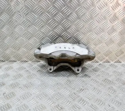 Tesla Model 3 Front brake caliper 104462100E