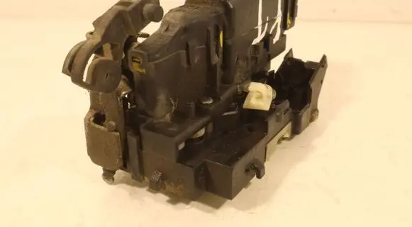 Dacia Lodgy Rear door lock D413