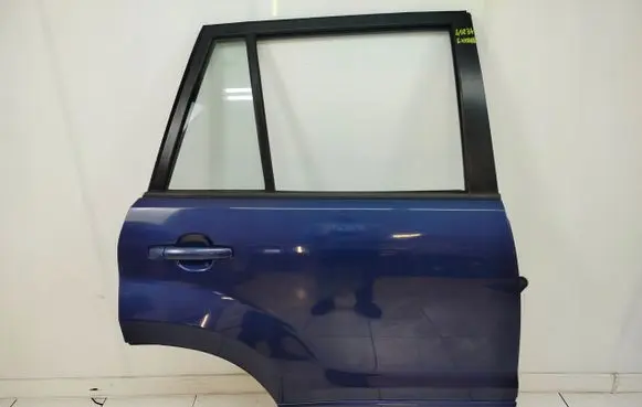Suzuki Grand Vitara II Rear door 