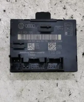 Audi A4 S4 B8 8K Door control unit/module 8K0959795