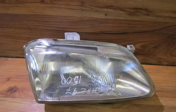 Renault Megane I Headlight/headlamp
