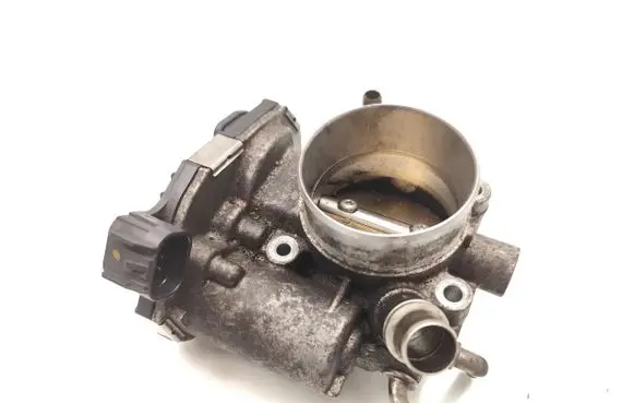 Opel Astra J Electric throttle body valve 55561495