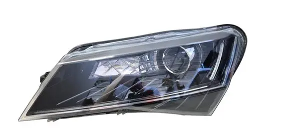 Skoda Superb B8 (3V) Headlight/headlamp 3V1941017B 1ZS01193945