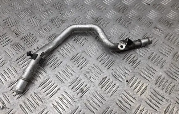 Mercedes-Benz CLS C218 X218 Engine coolant pipe/hose A2782001852