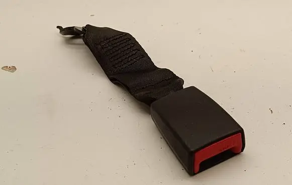 BMW 6 F06 Gran coupe Rear seatbelt buckle 7277302 B181013Z
