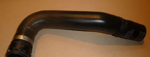 Audi A8 S8 D4 4H Engine coolant pipe/hose 4H0121101P