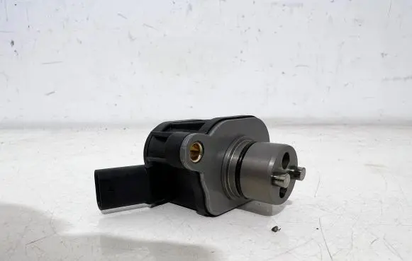 Volkswagen Taigo Turbo solenoid valve 04E906048C