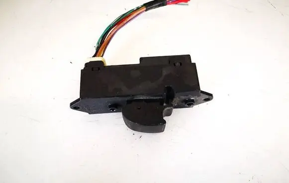 Peugeot 4007 Electric window control switch 8608a184