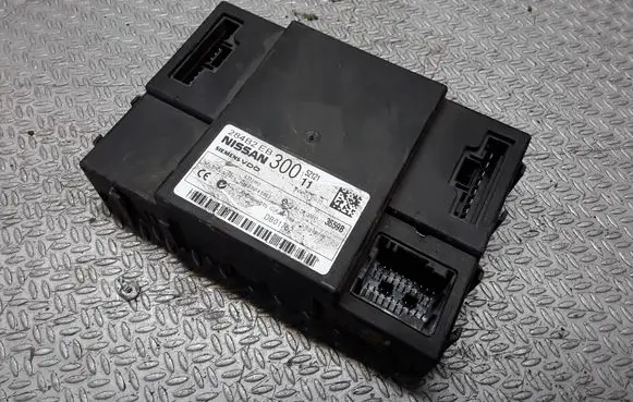 Nissan Navara D40 Comfort/convenience module 284B2EB300