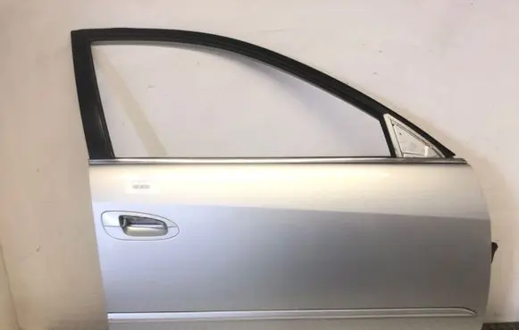 Nissan Altima Front door