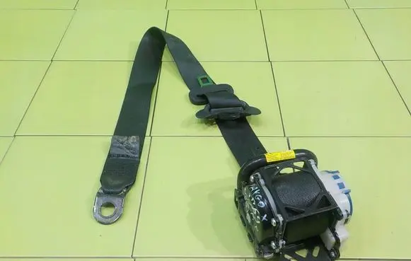 Toyota Aygo X Front seatbelt PRZOD BEZPIECZENSTWA