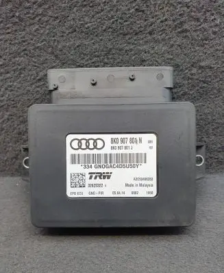 Audi A4 S4 B8 8K Hand brake control module 8K0907801N 8K0907801J