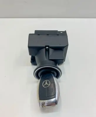 Mercedes-Benz SL R230 Ignition lock 2305451708 A2305451708